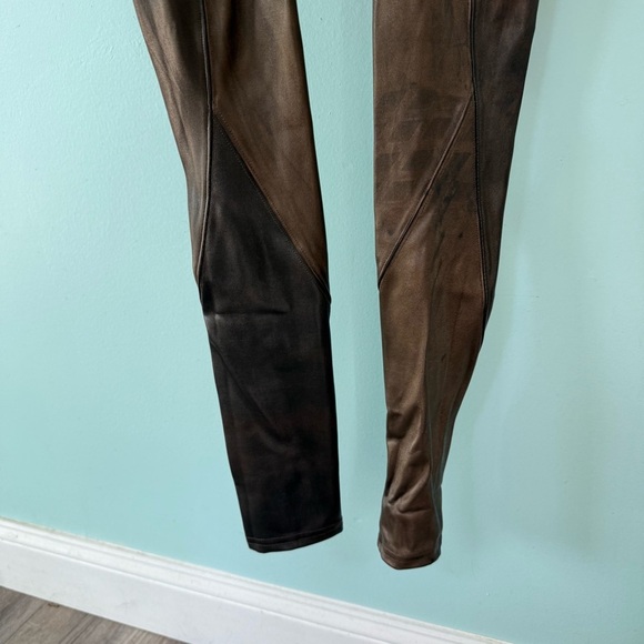 Spanx Bronze Faux Leather Leggings Size XS - Picture 3 of 7